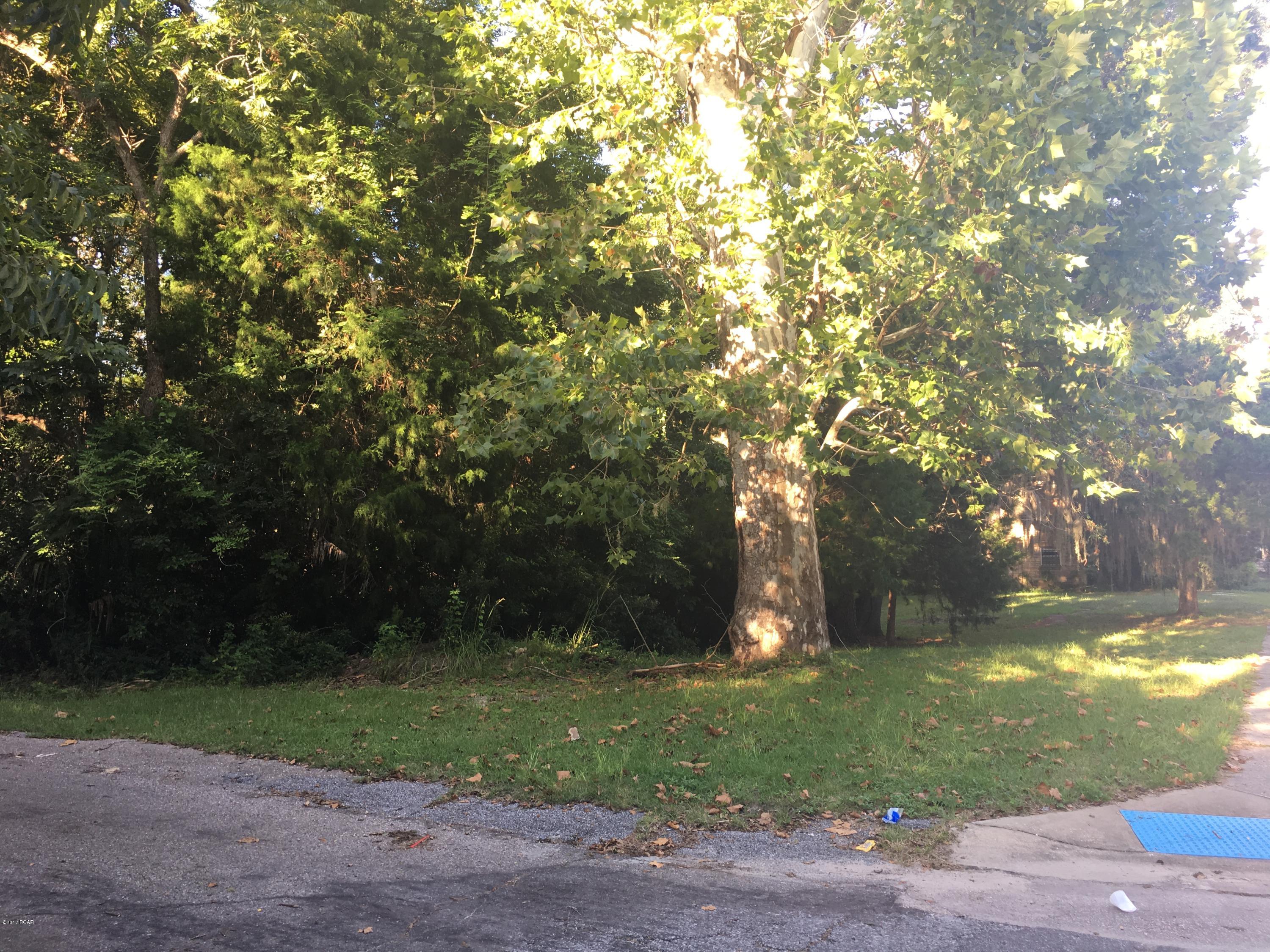 Bennett & Goodgame - Land