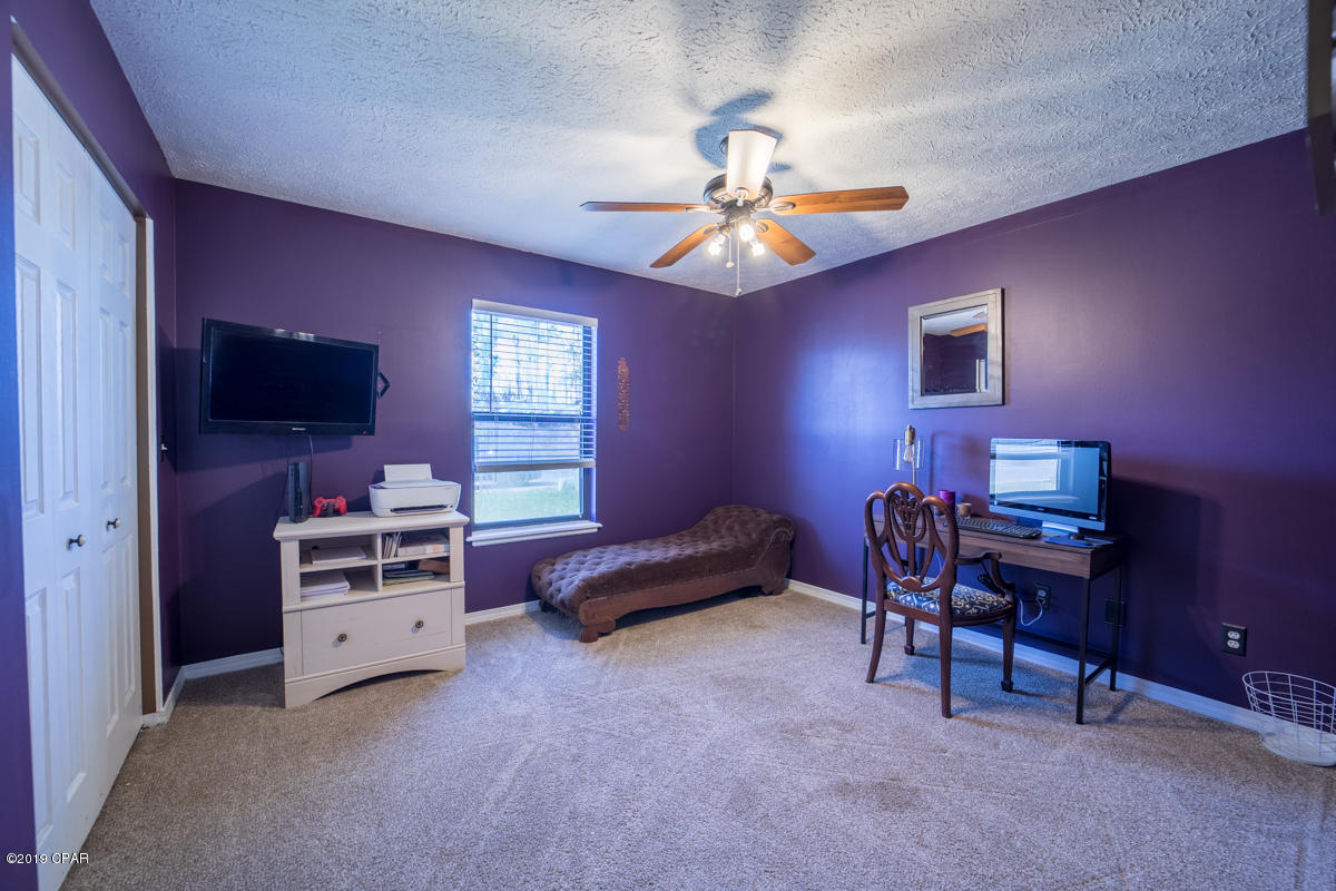 Boat Race Estates - Residential