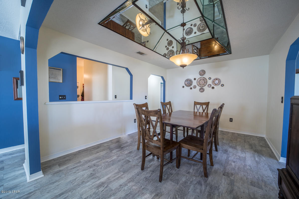 Boat Race Estates - Residential