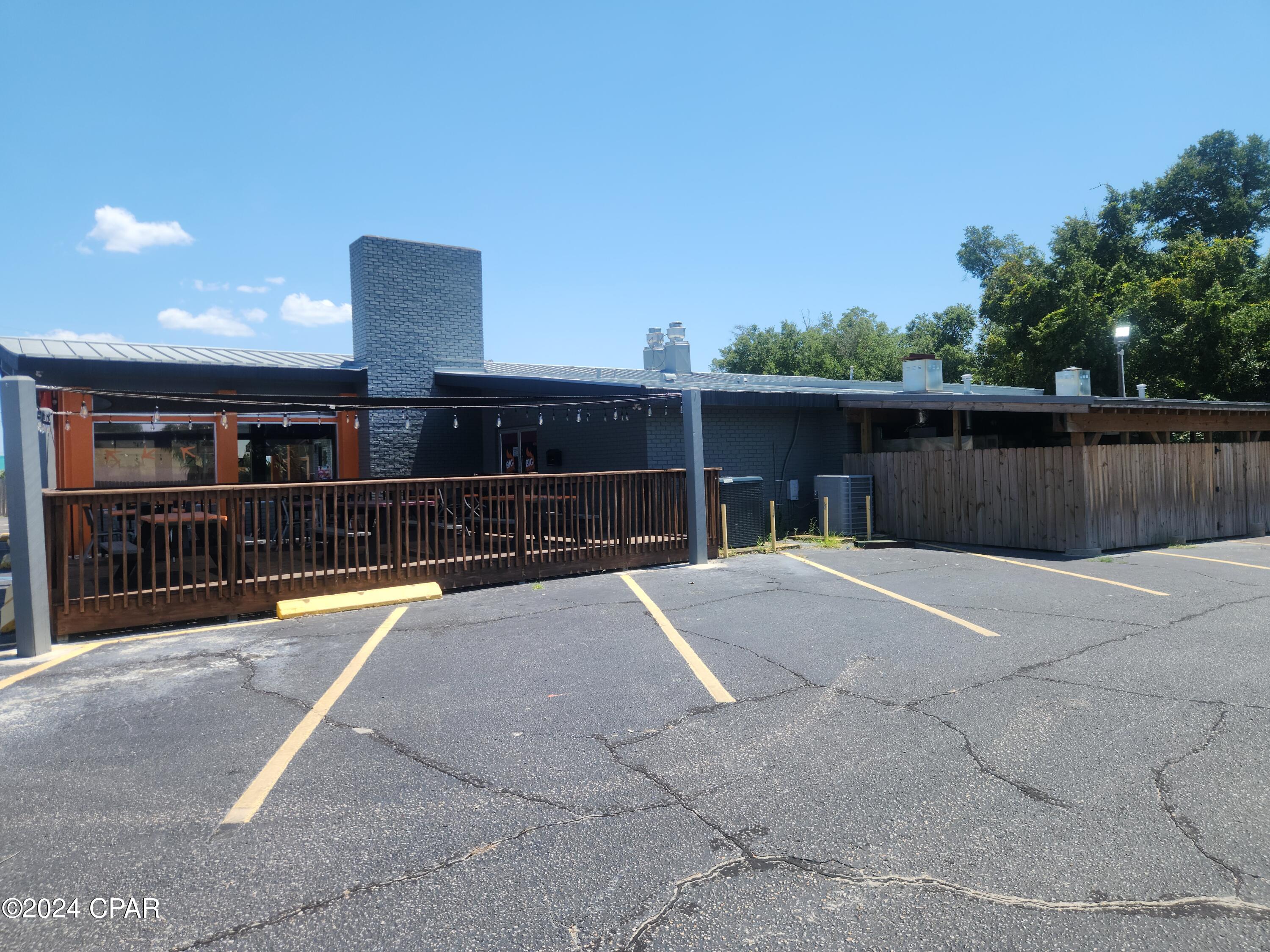 [No Recorded Subdiv] - Commercial Sale