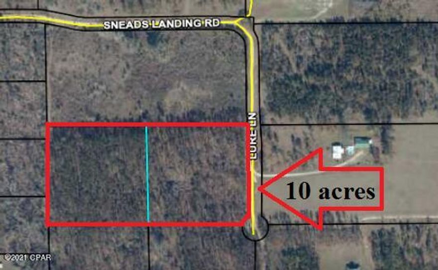 10 acres just outside of Sneads located one mile from Howell Landing boat ramp on Lake Seminole!  You can have your boat in the water quick!!  This property is located in Sneads Landing which has some deed restrictions.  There are nice homes in the area.  Come build your dream home here!