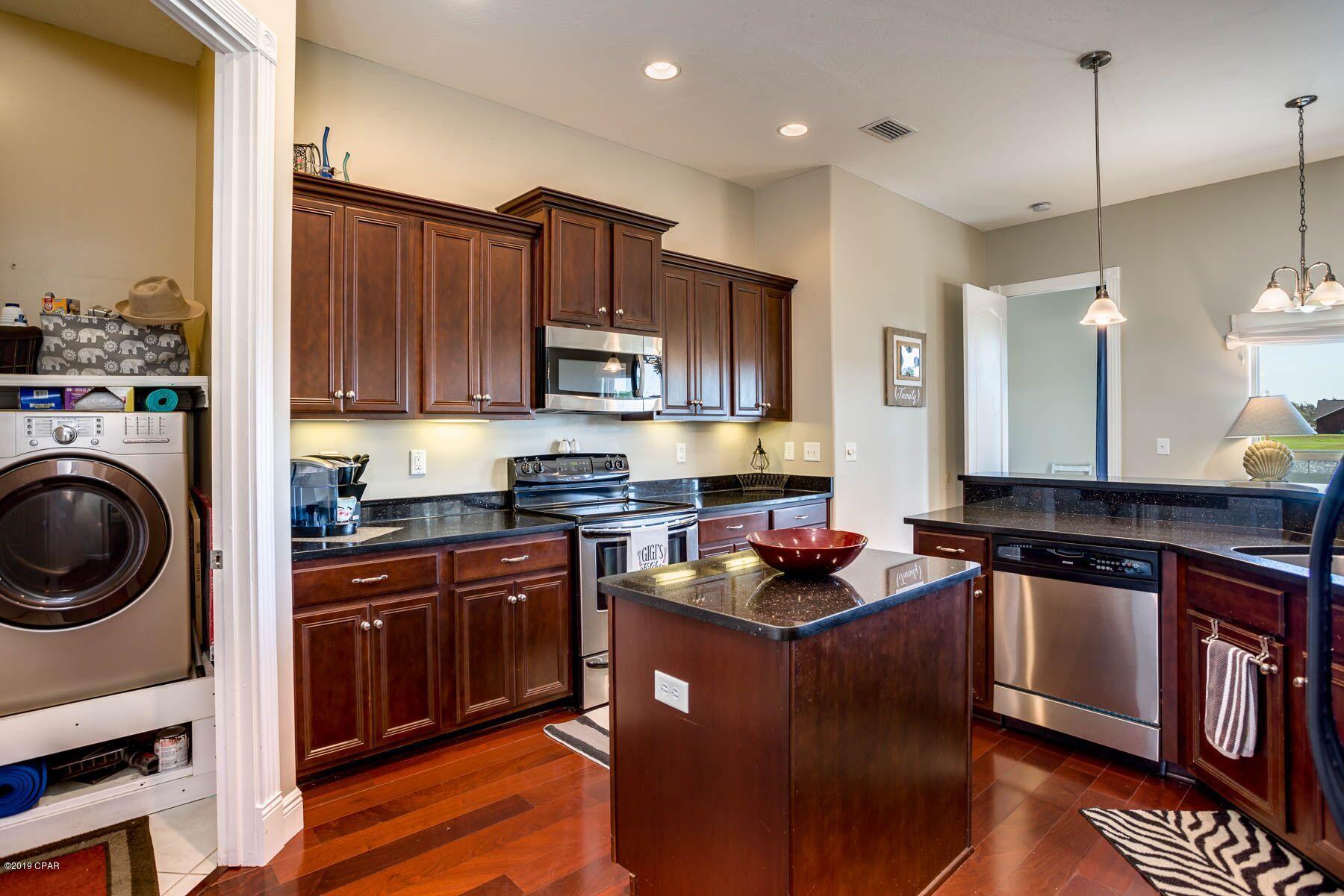 Kirkland Manor - Residential