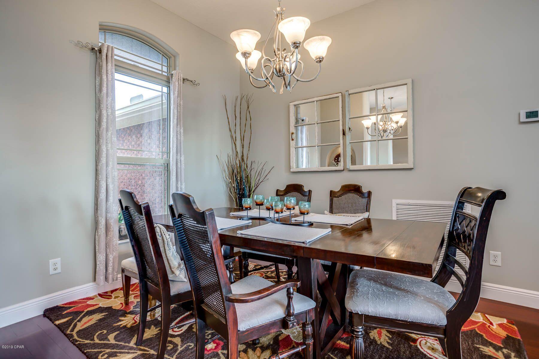 Kirkland Manor - Residential