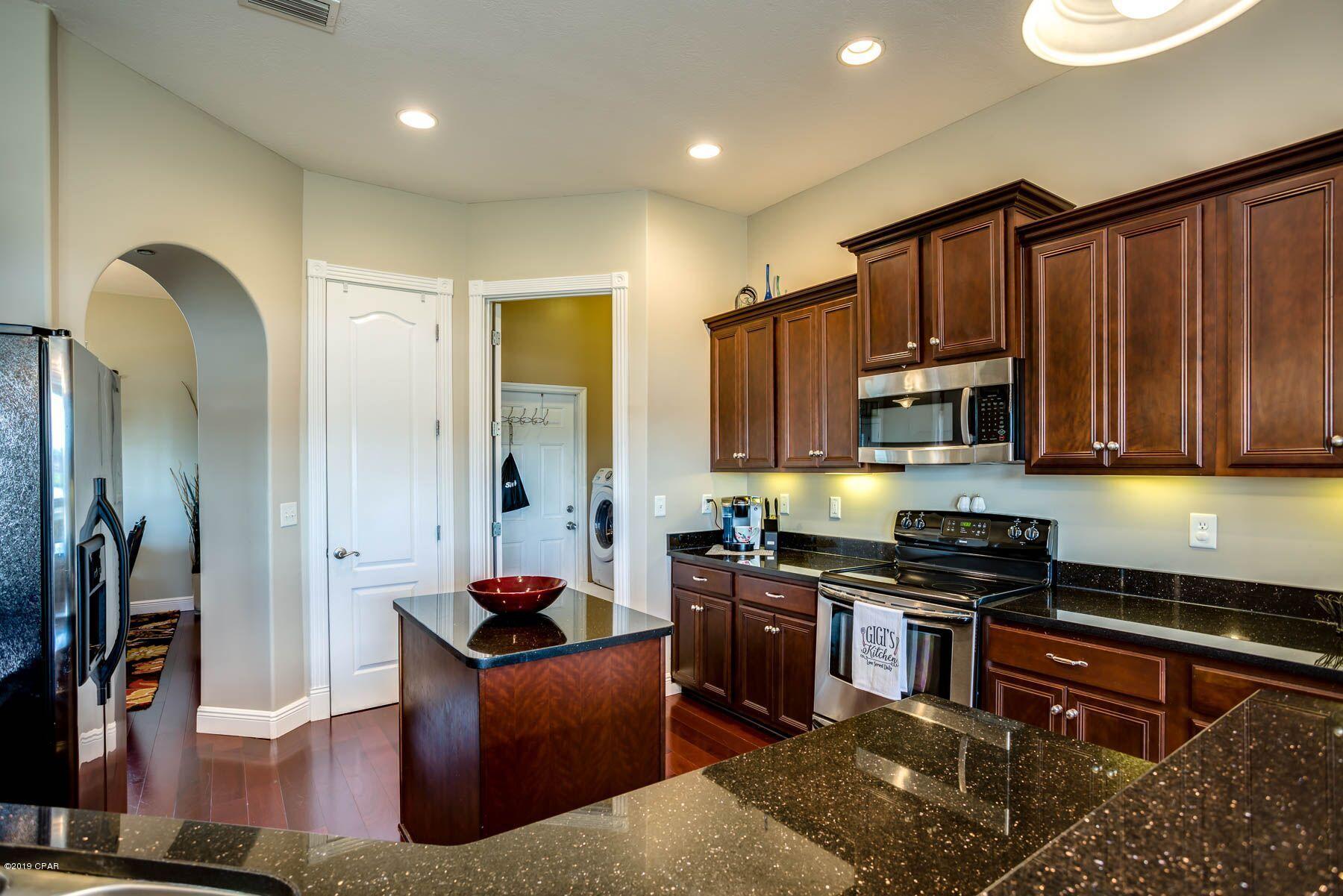 Kirkland Manor - Residential