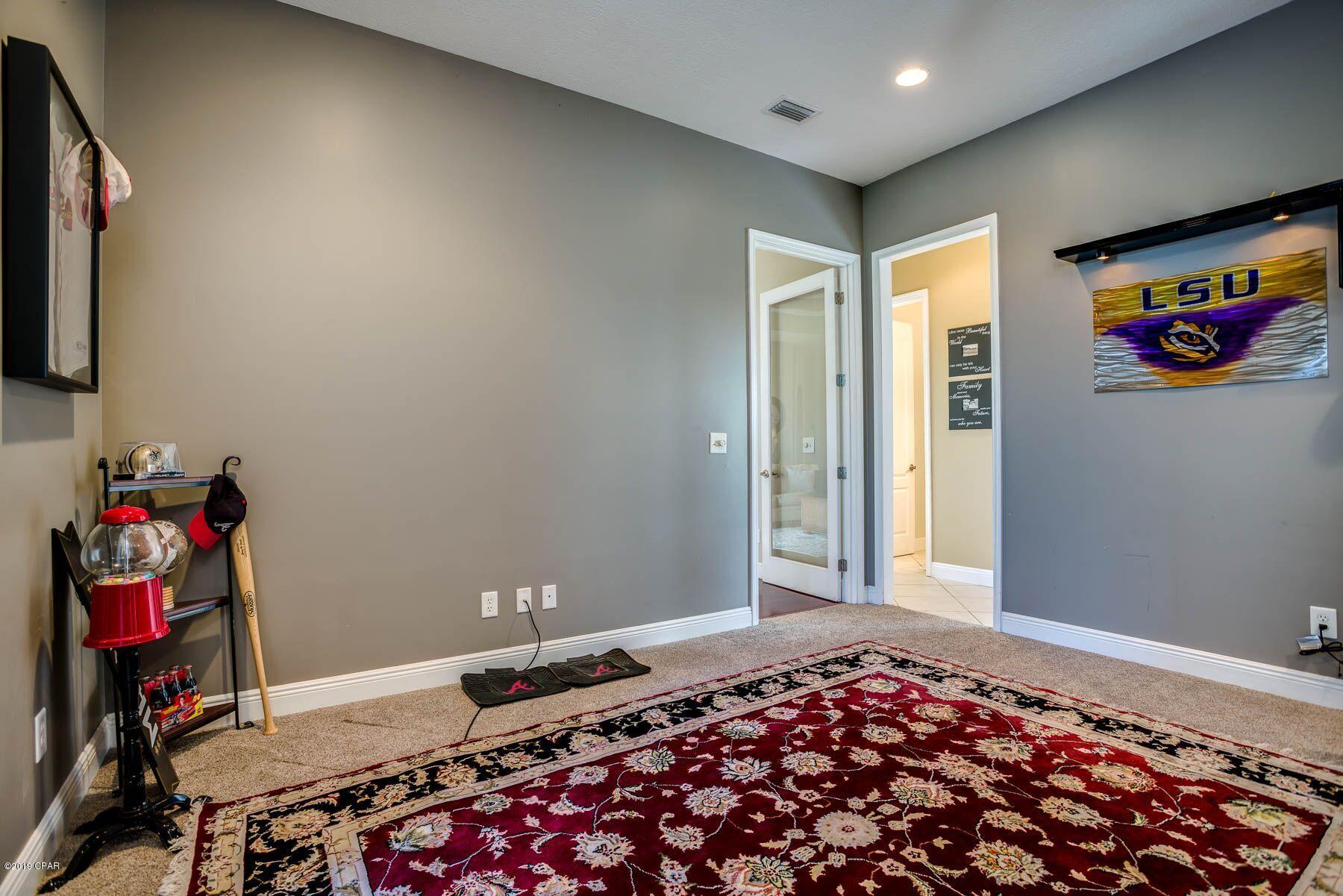 Kirkland Manor - Residential