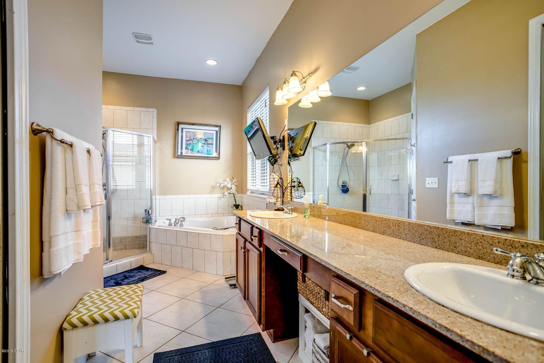 Kirkland Manor - Residential