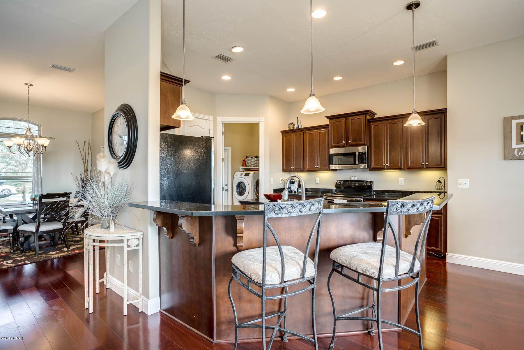 Kirkland Manor - Residential