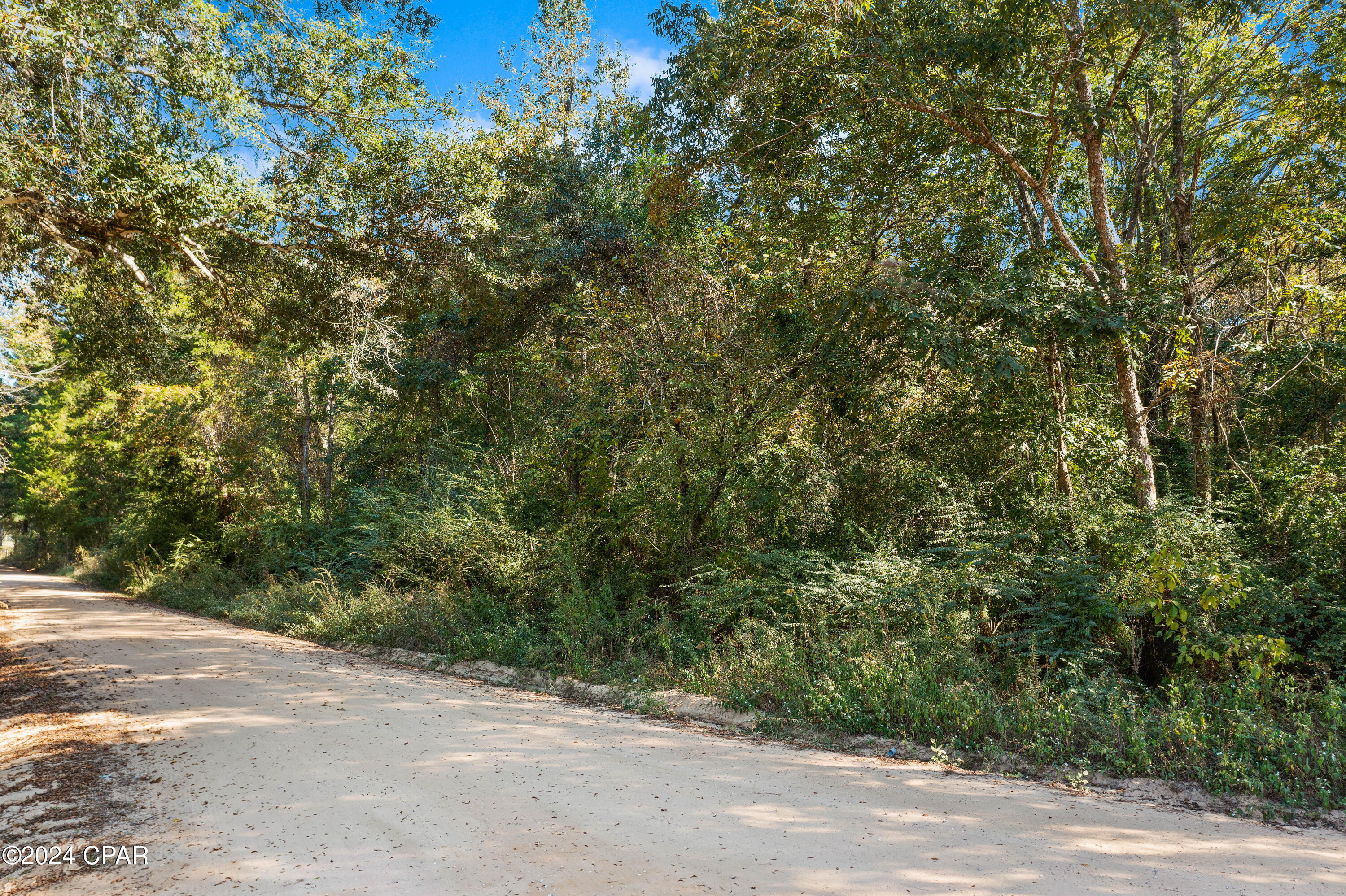 [No Recorded Subdiv] - Land