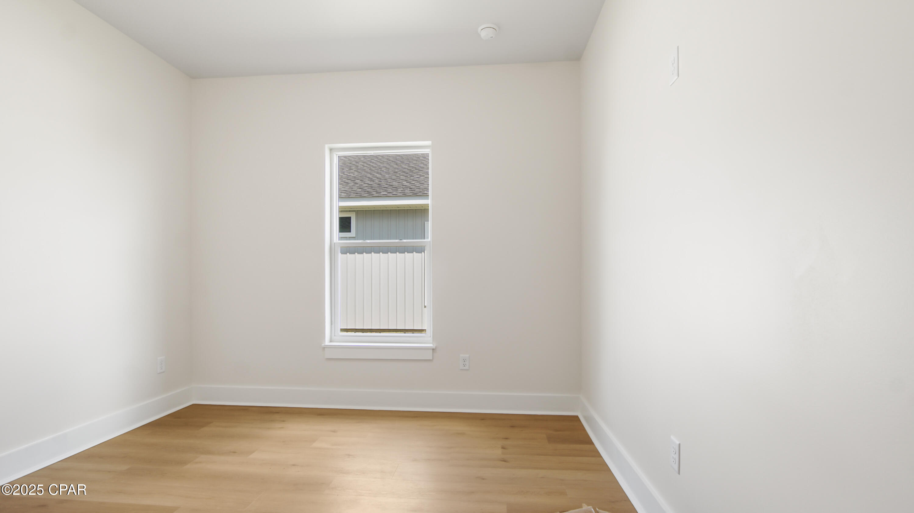 Panama City, Florida 32405, United States, 3 Bedrooms Bedrooms, ,3 BathroomsBathrooms,Residential,Active,207100