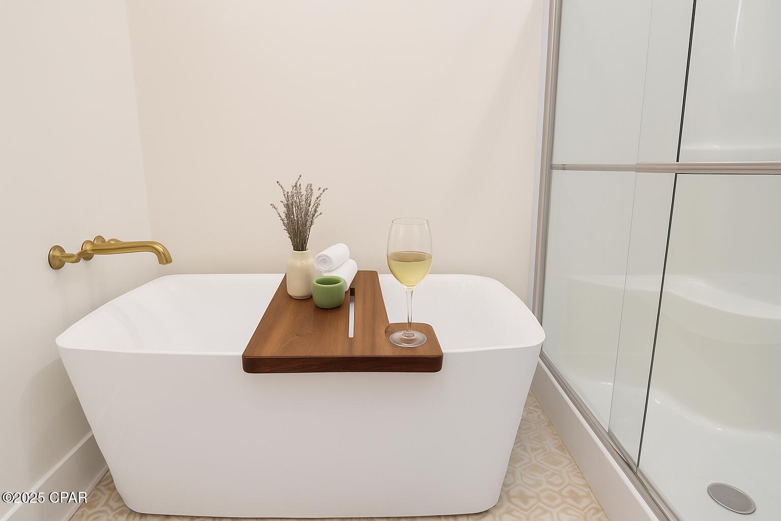 Panama City, Florida 32405, United States, 3 Bedrooms Bedrooms, ,3 BathroomsBathrooms,Residential,Active,207100