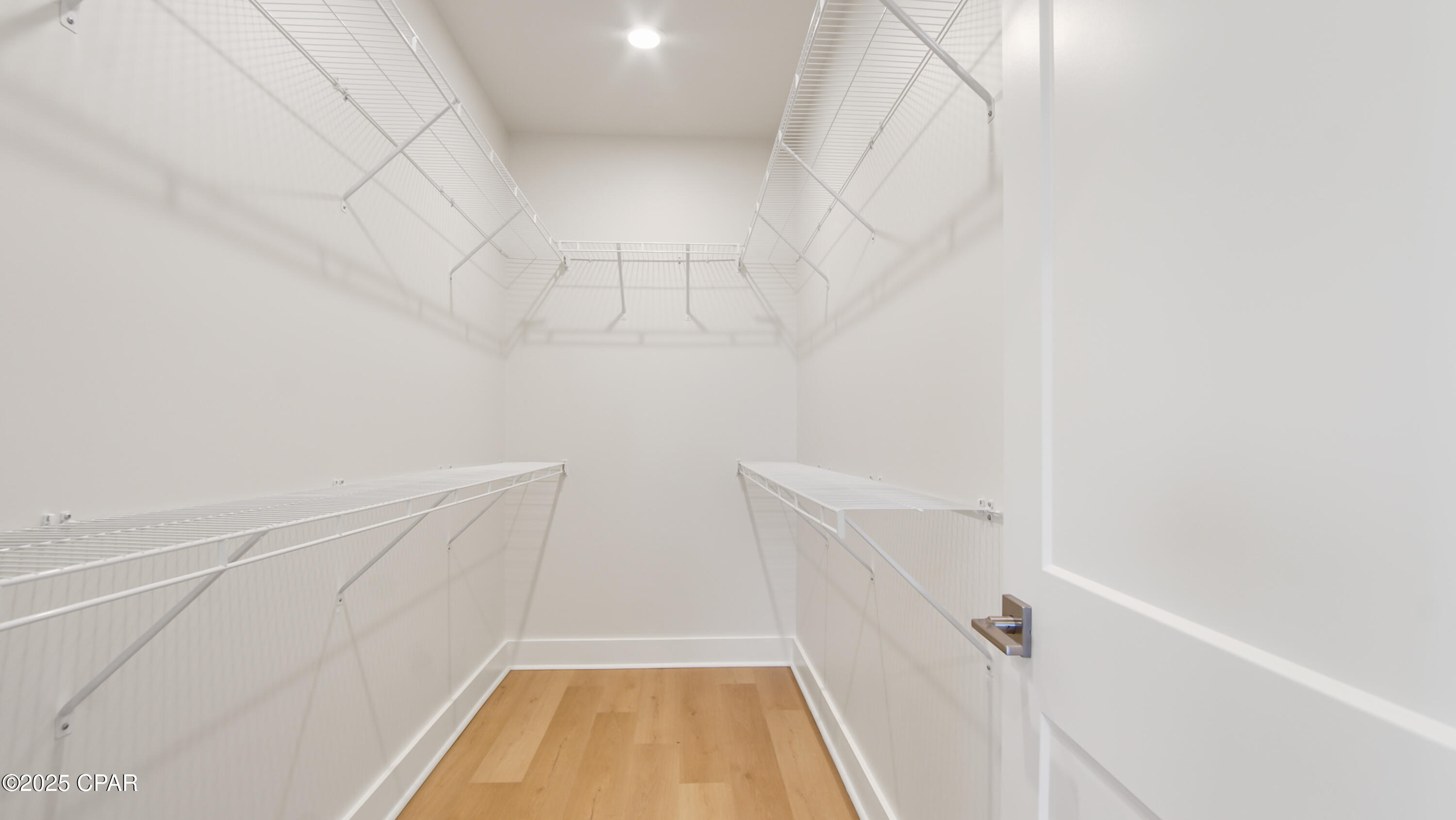 Panama City, Florida 32405, United States, 3 Bedrooms Bedrooms, ,3 BathroomsBathrooms,Residential,Active,207100