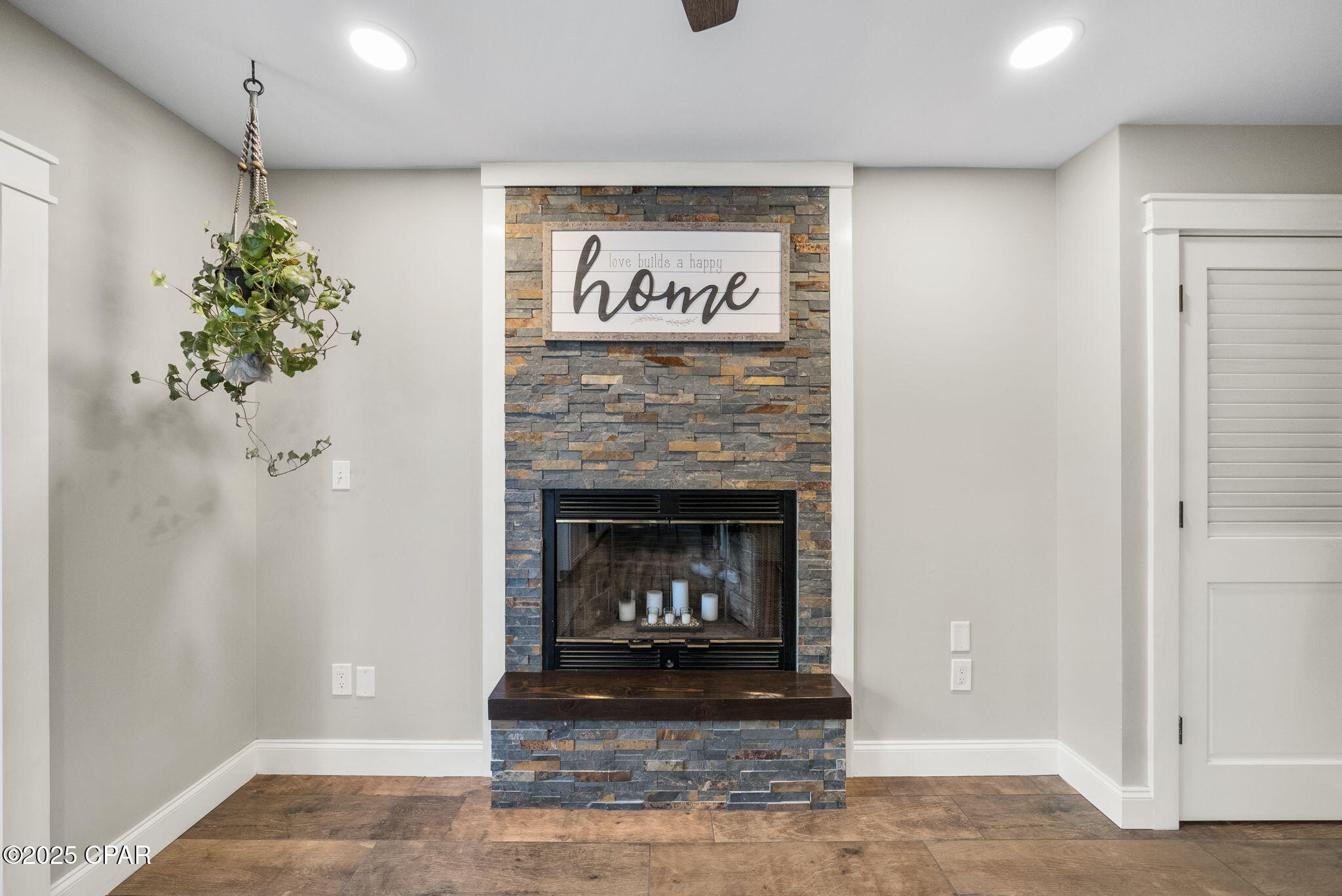 Belaire Estates U-6 - Residential