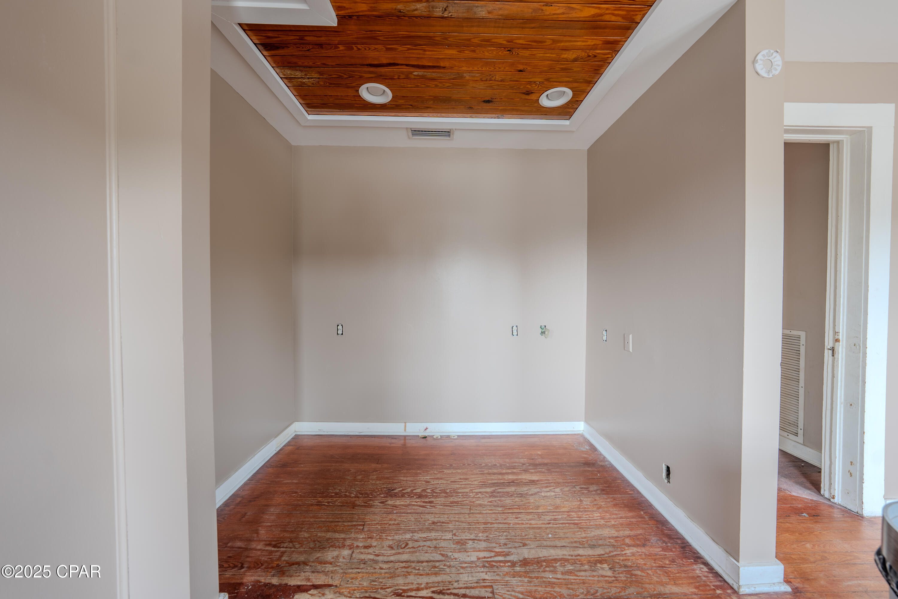 [No Recorded Subdiv] - Commercial Sale