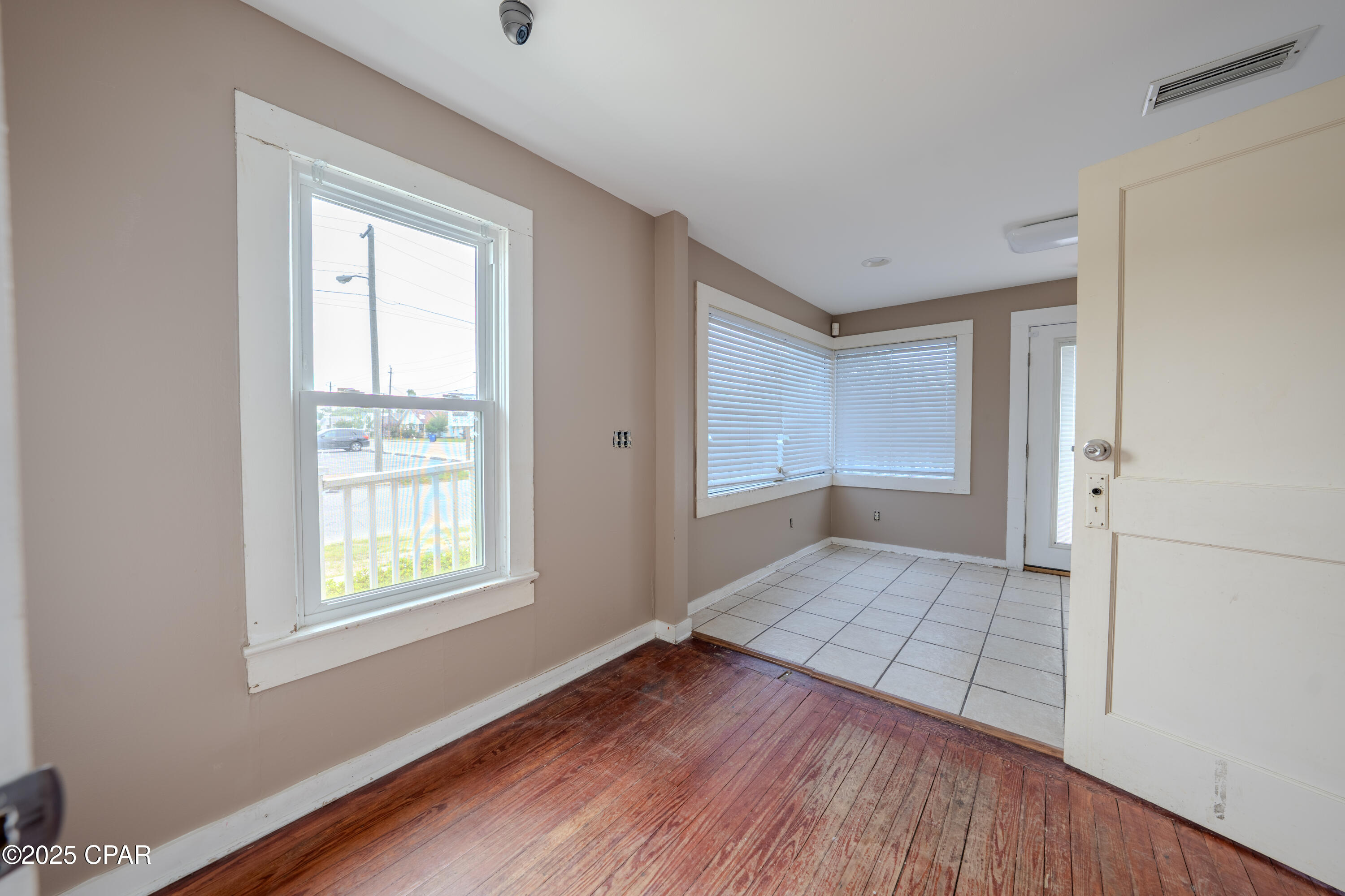 [No Recorded Subdiv] - Commercial Sale