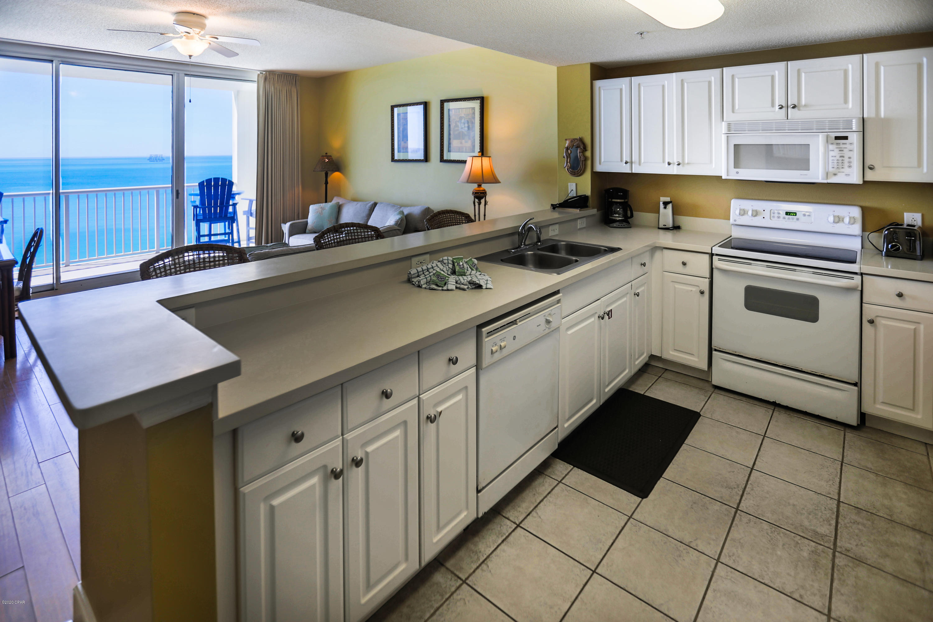 Majestic Beach Tower I - Residential