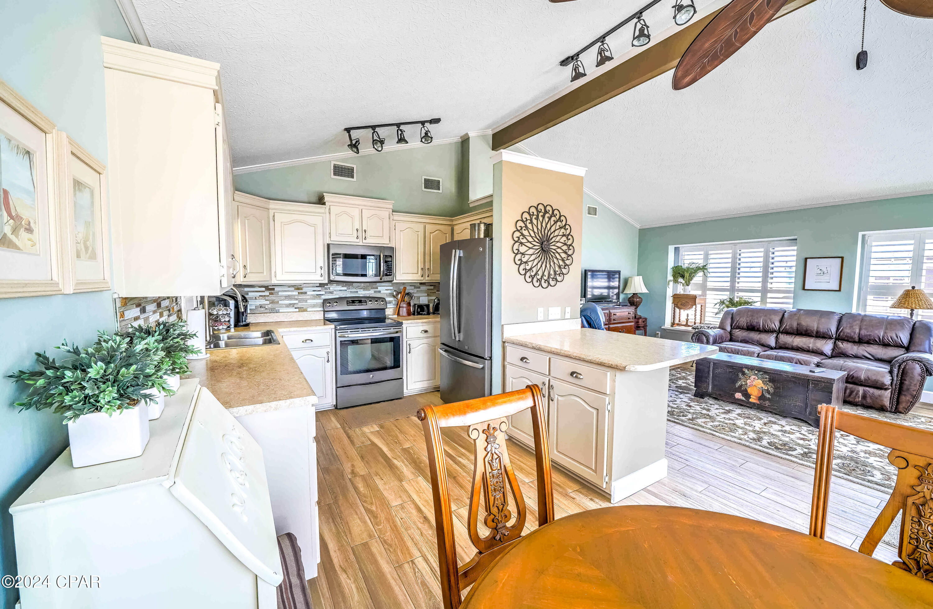 Venture Out Travel Trail - Residential