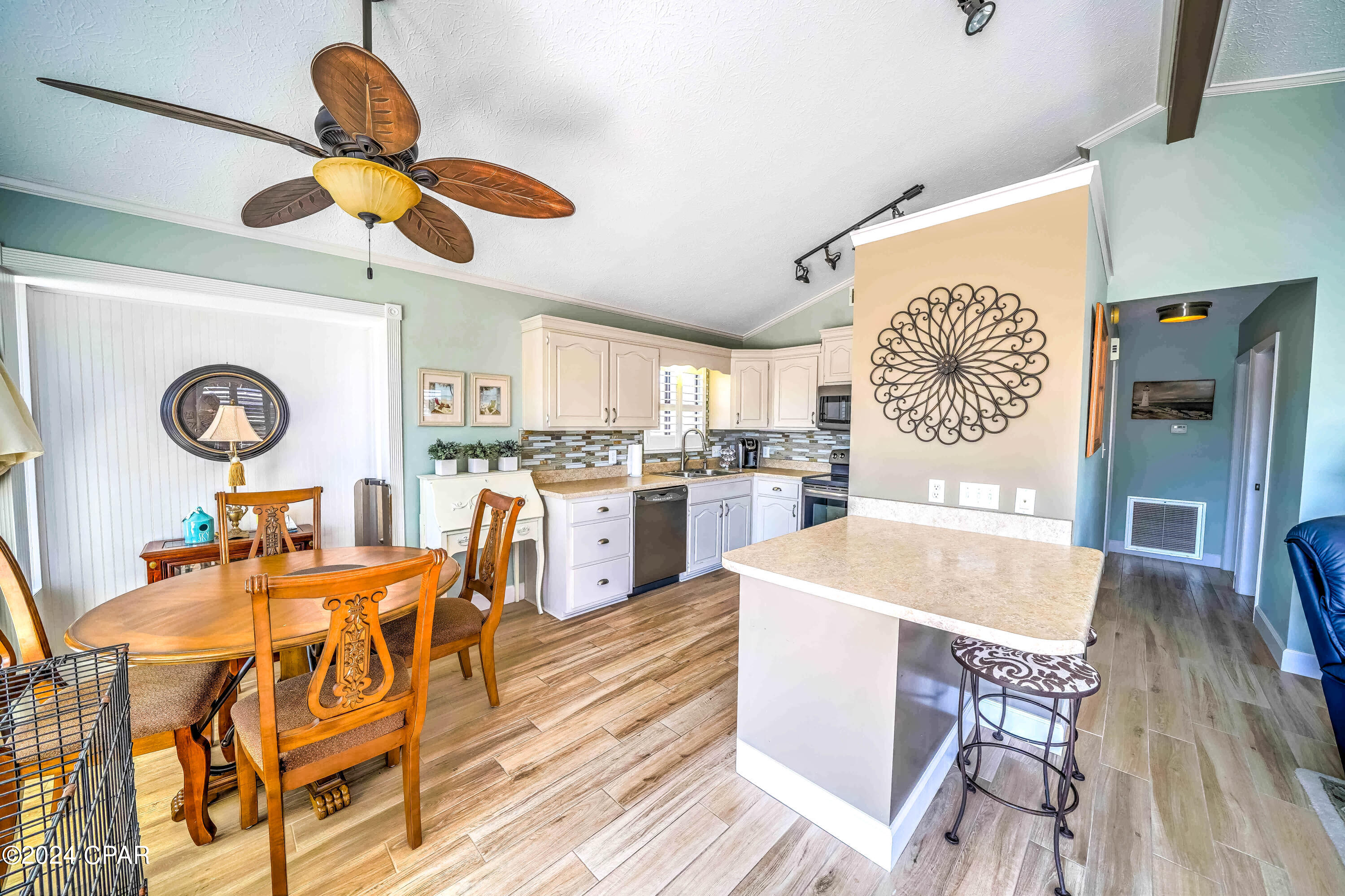 Venture Out Travel Trail - Residential