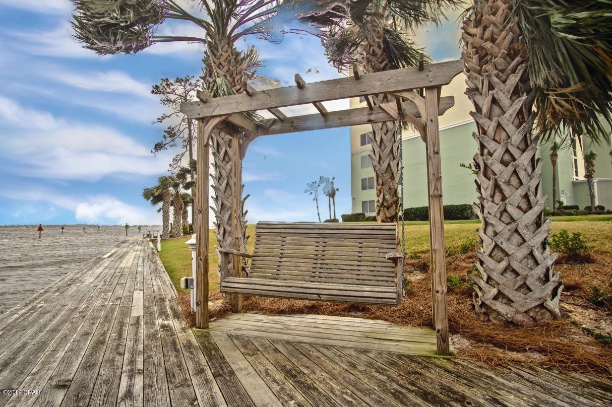 Hibiscus By The Bay - Residential