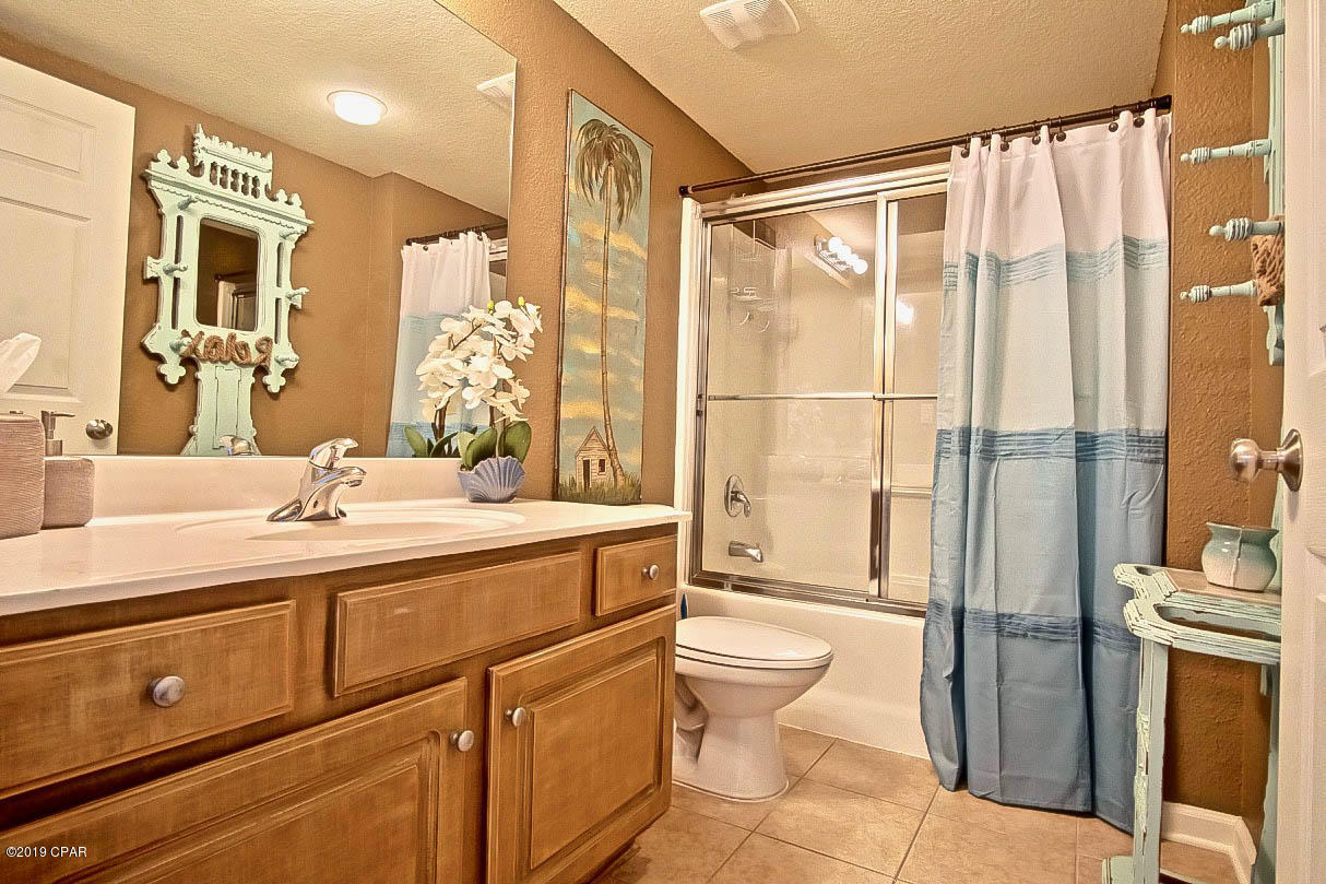 Hibiscus By The Bay - Residential