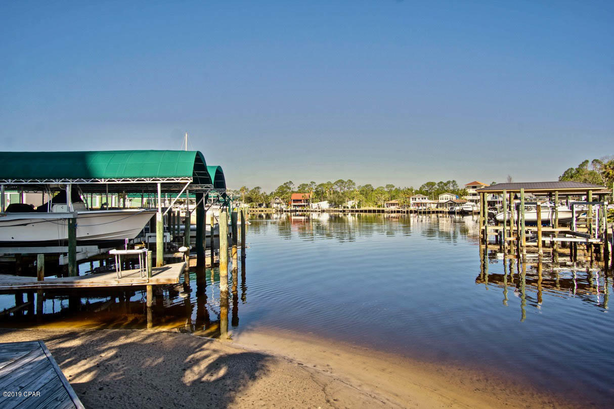 Hibiscus By The Bay - Residential