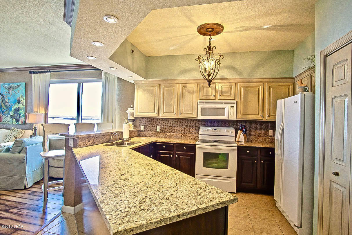 Hibiscus By The Bay - Residential