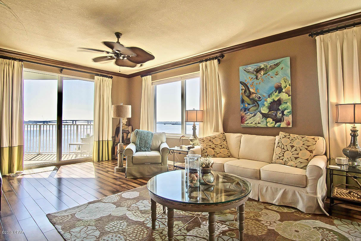 Hibiscus By The Bay - Residential