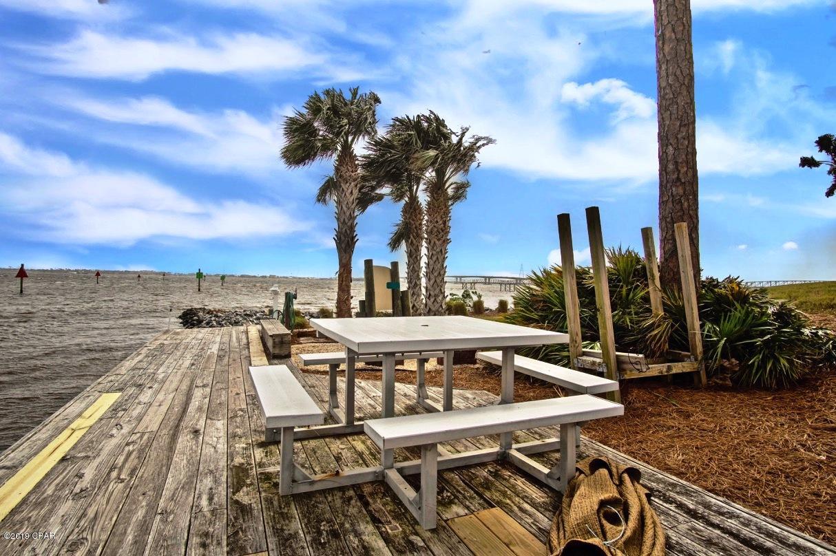 Hibiscus By The Bay - Residential