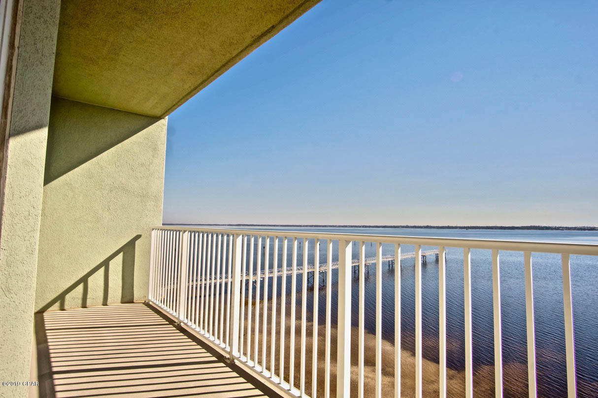 Hibiscus By The Bay - Residential