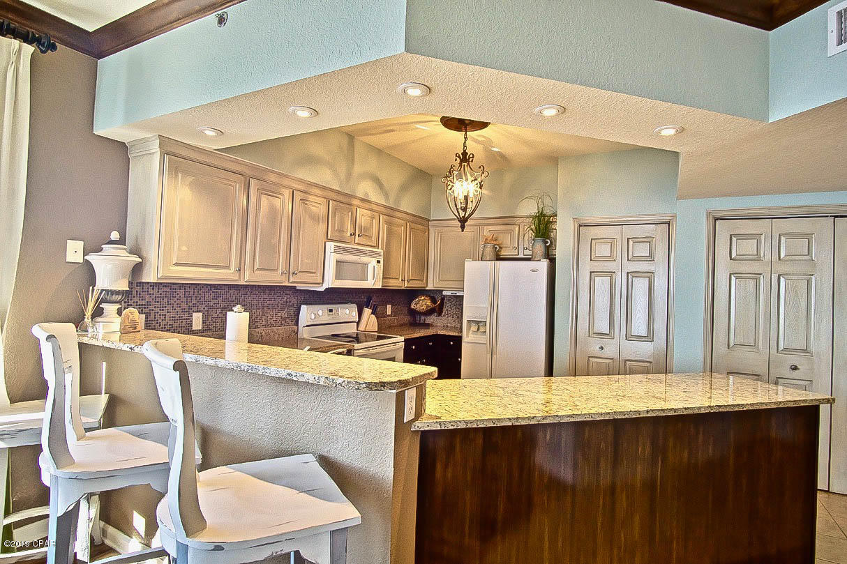 Hibiscus By The Bay - Residential