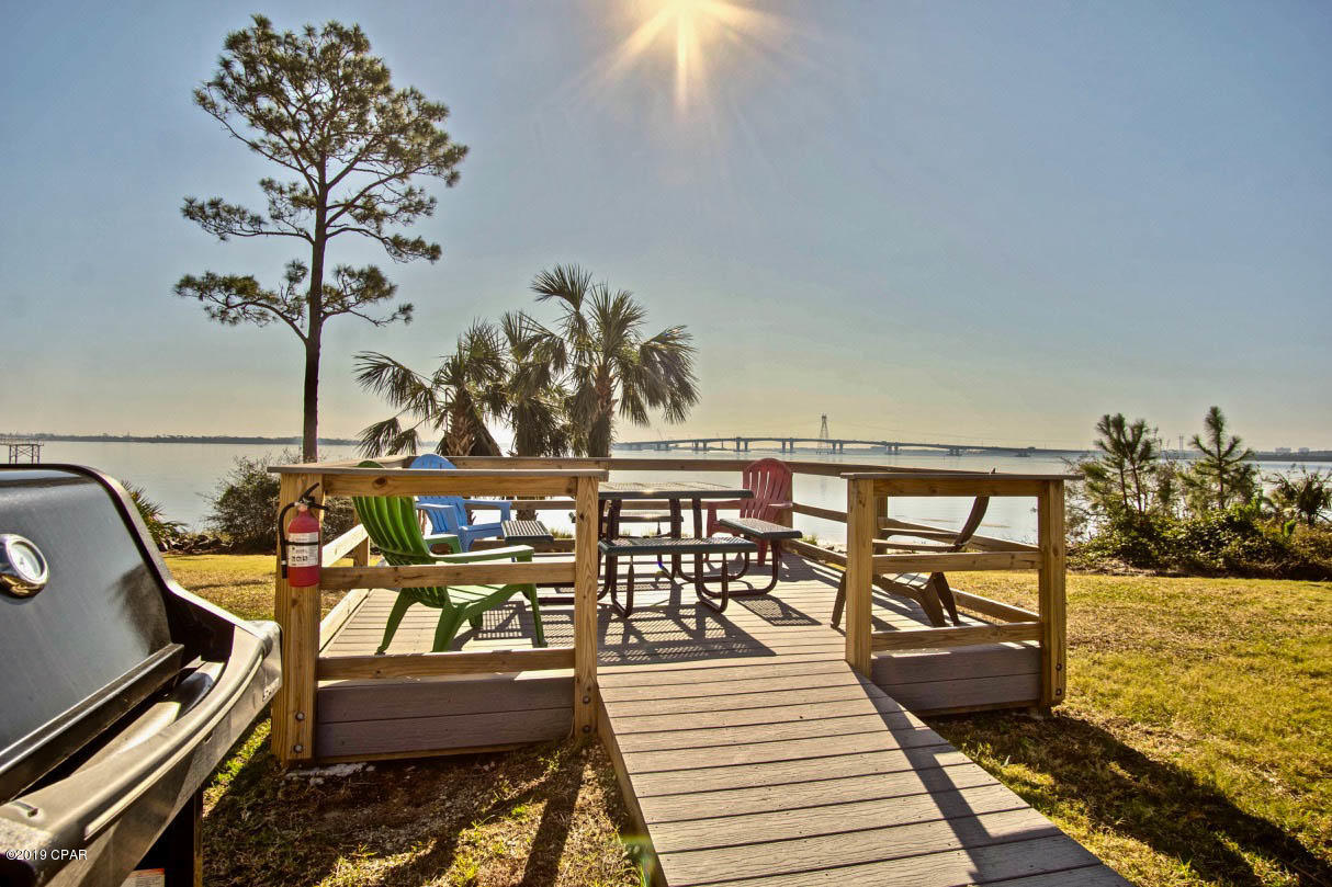 Hibiscus By The Bay - Residential