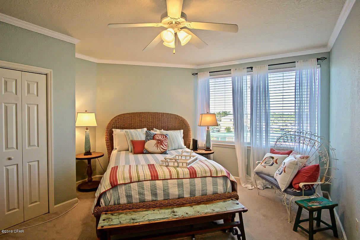 Hibiscus By The Bay - Residential