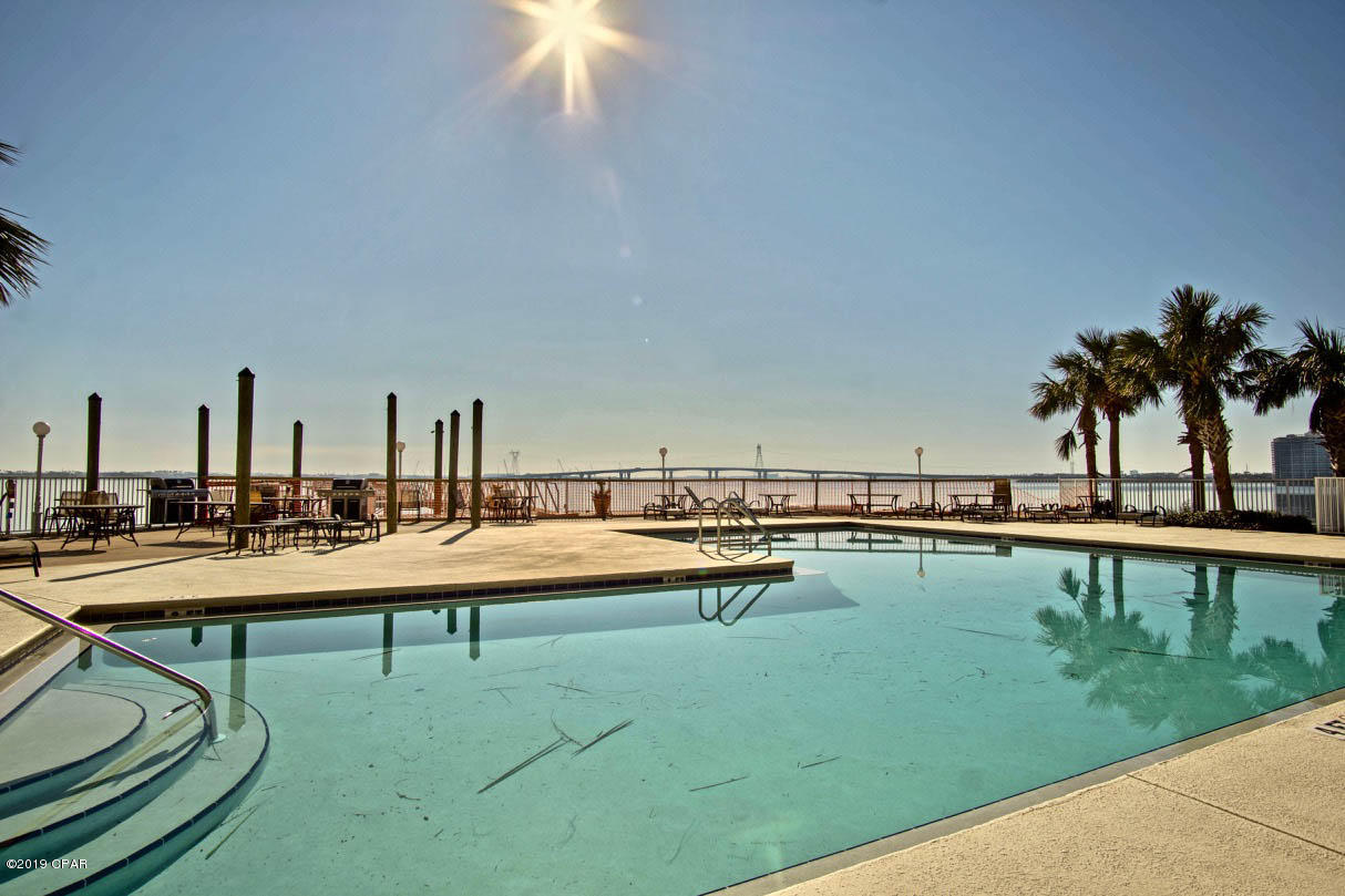 Hibiscus By The Bay - Residential