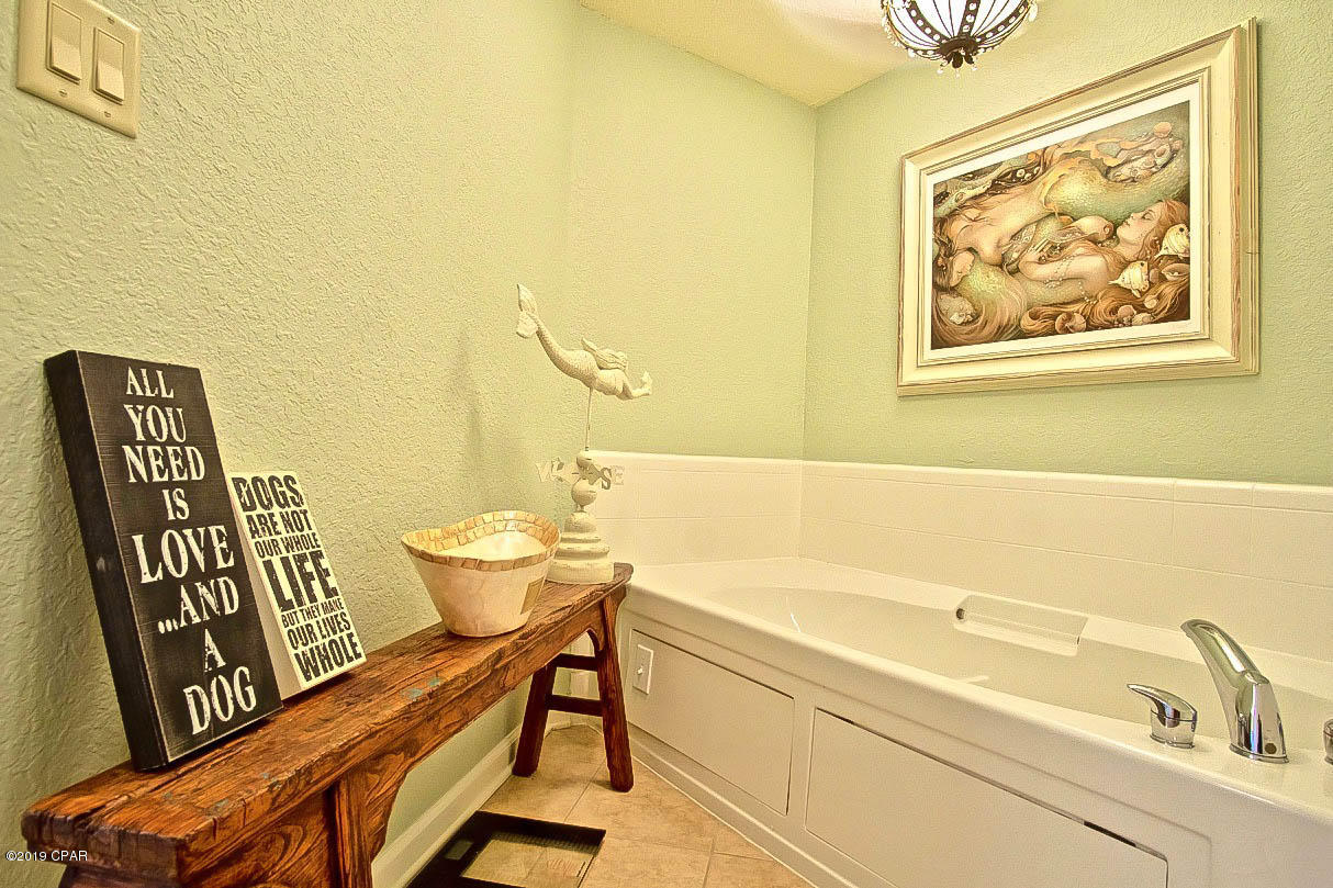 Hibiscus By The Bay - Residential