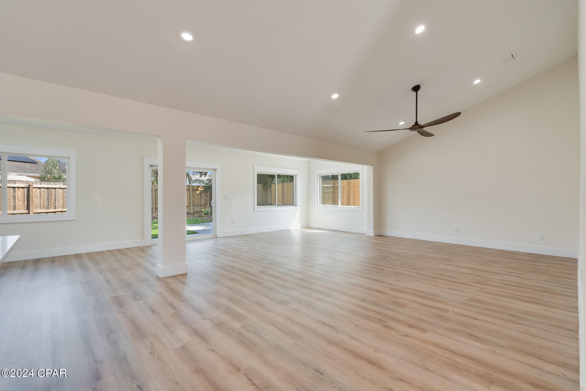 Seaclusion Beach - Residential