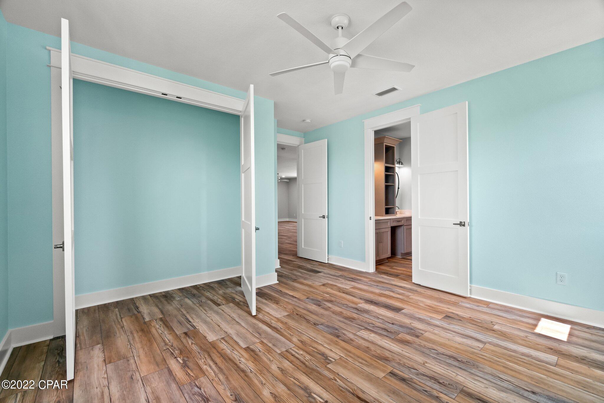 Colony Club - Residential