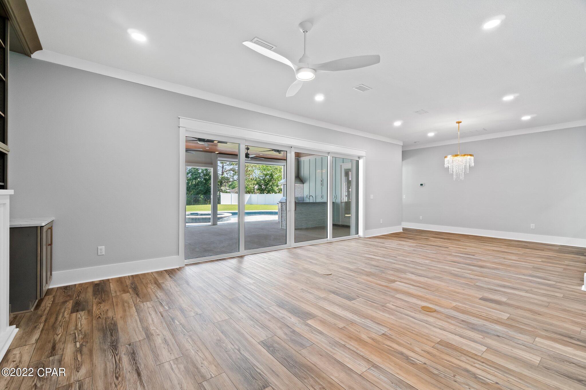 Colony Club - Residential