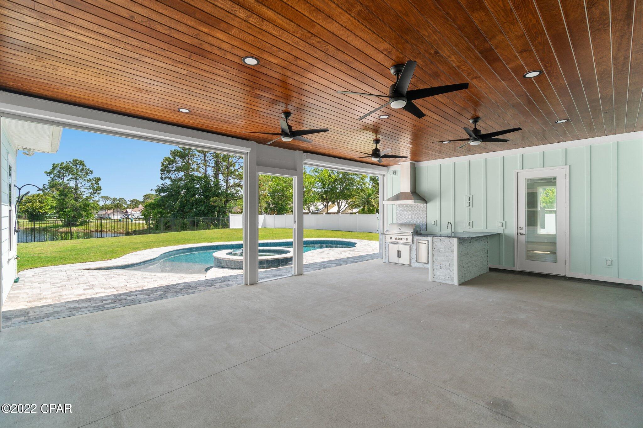 Colony Club - Residential