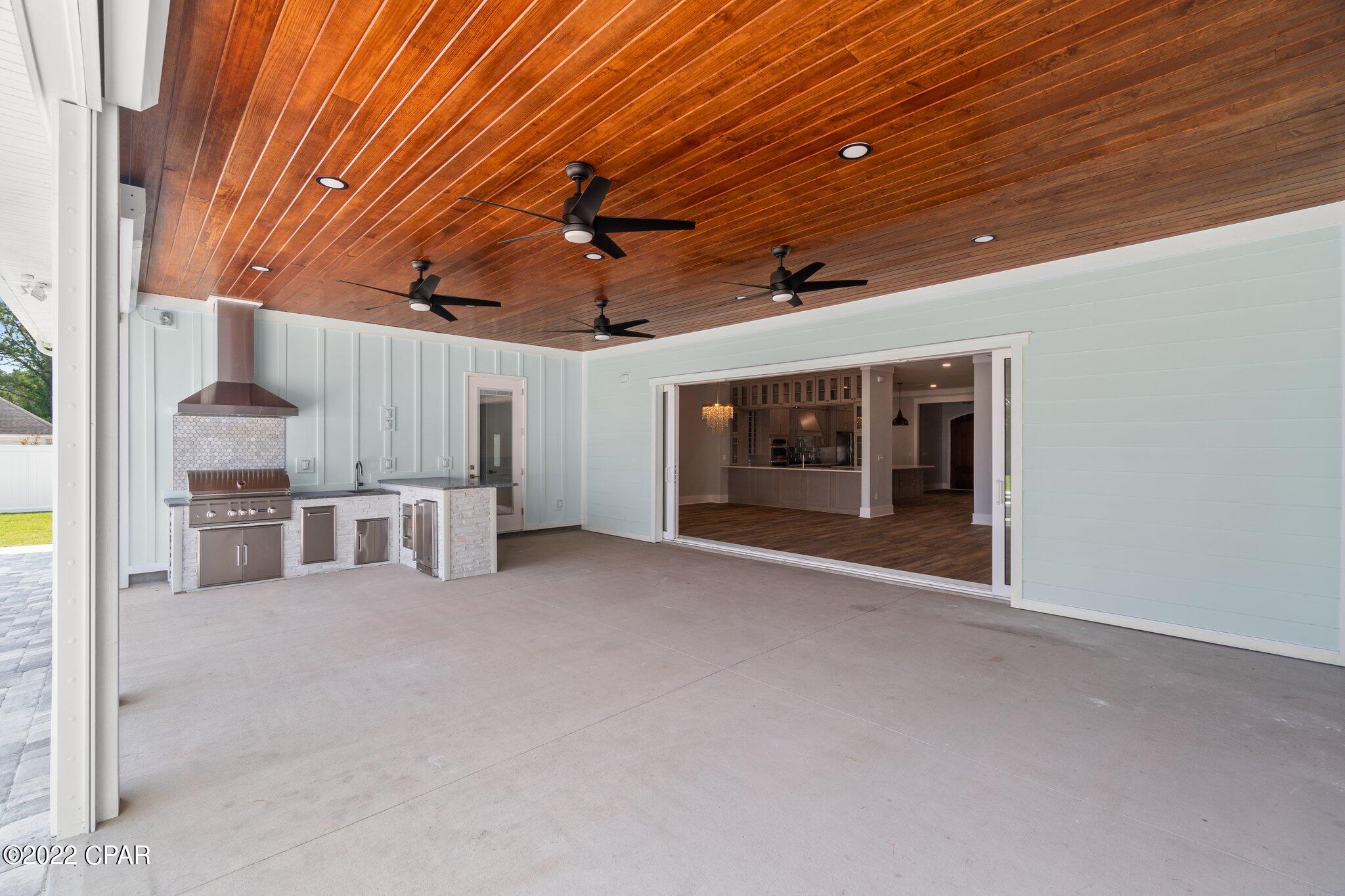 Colony Club - Residential