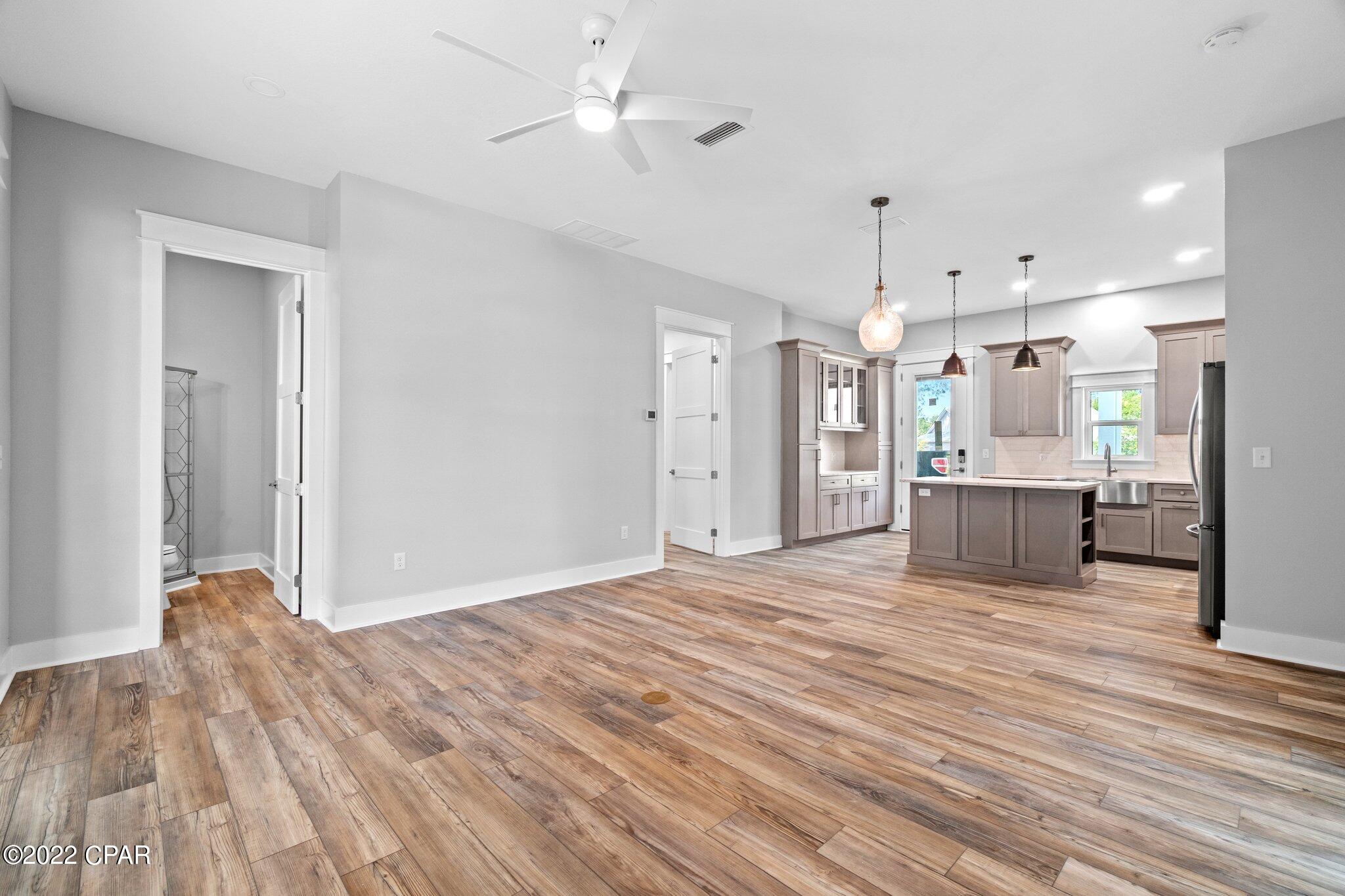 Colony Club - Residential