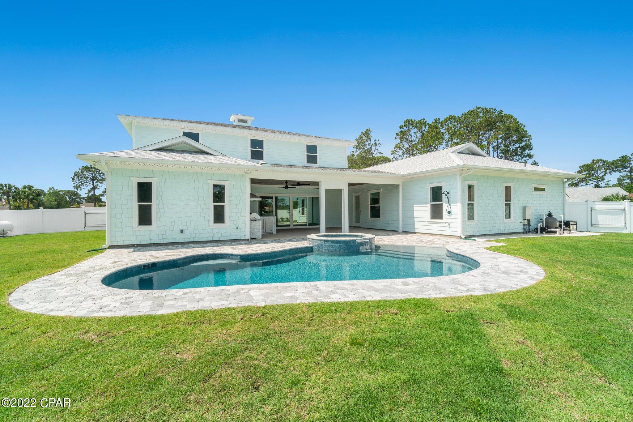 Colony Club - Residential