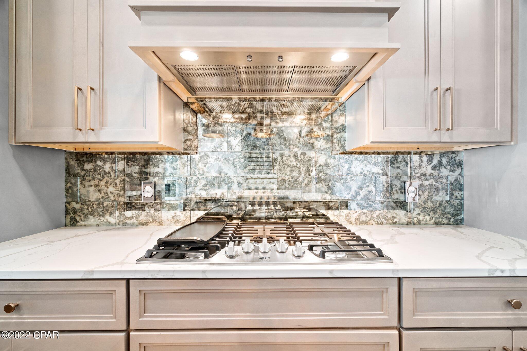 Colony Club - Residential