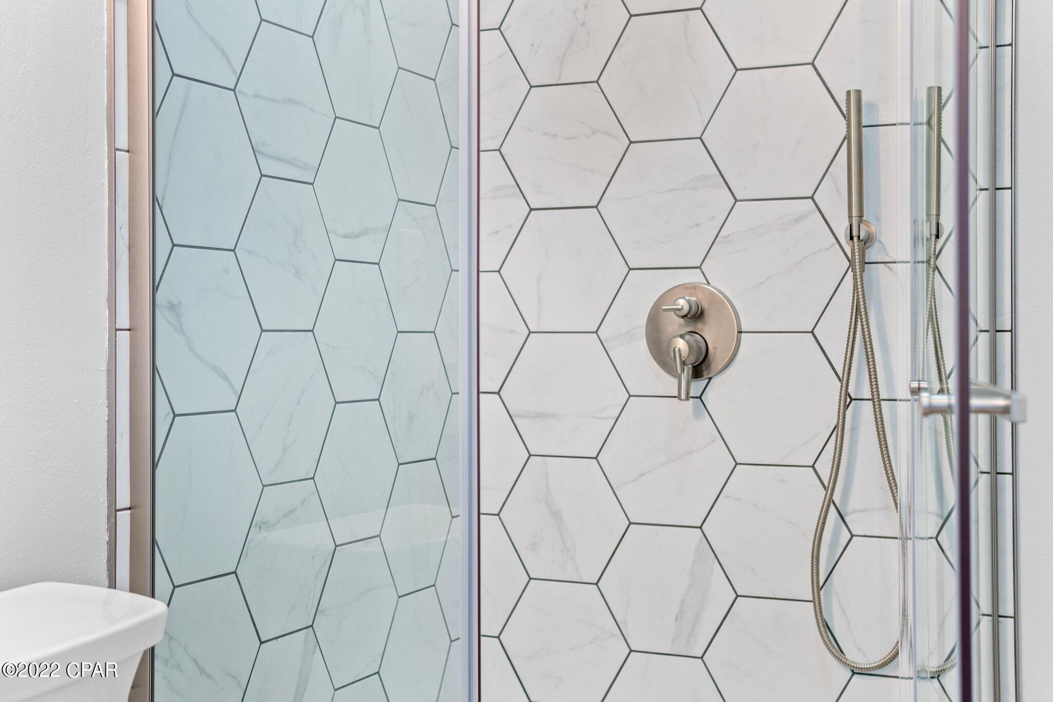 Colony Club - Residential