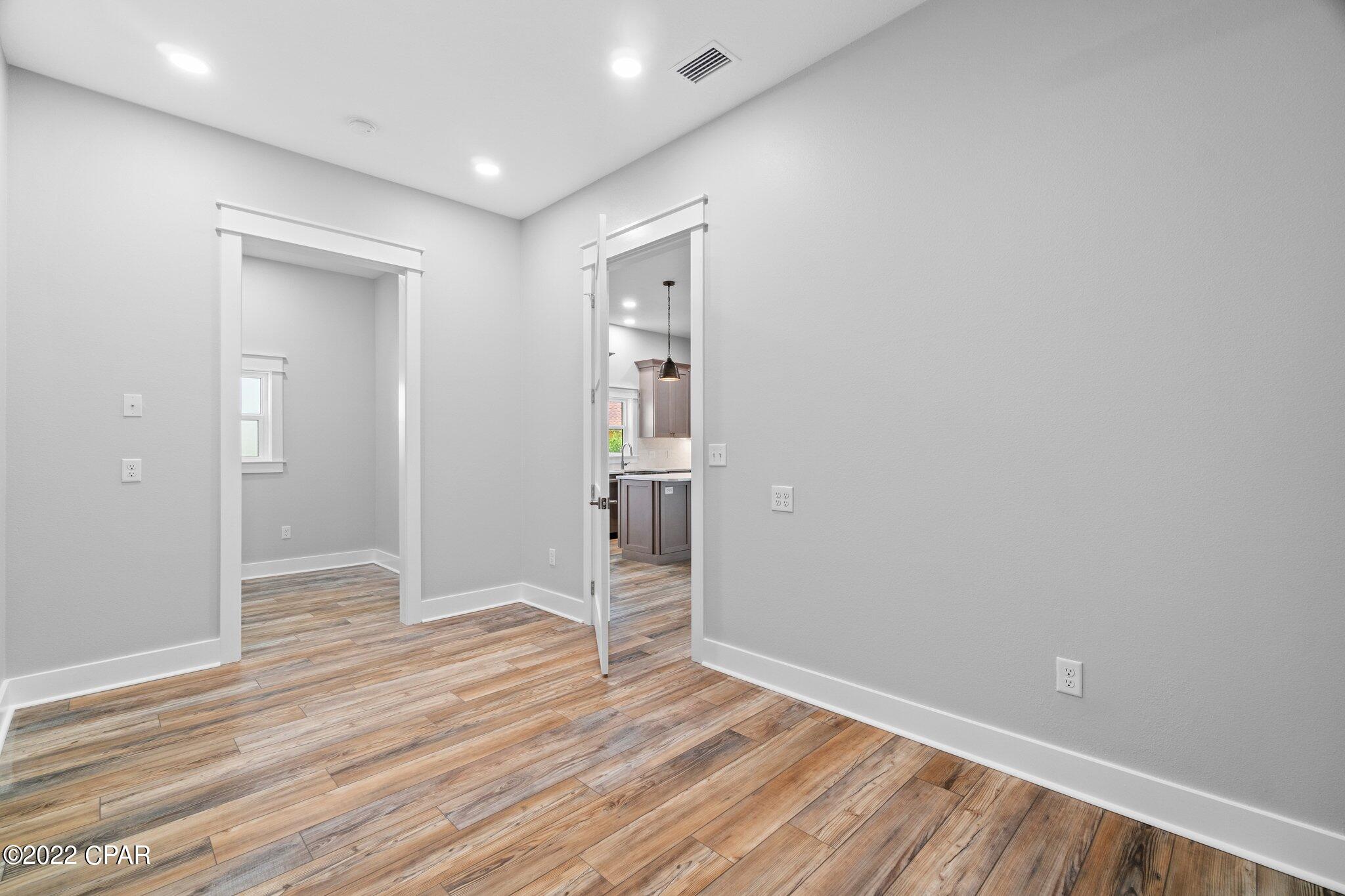 Colony Club - Residential