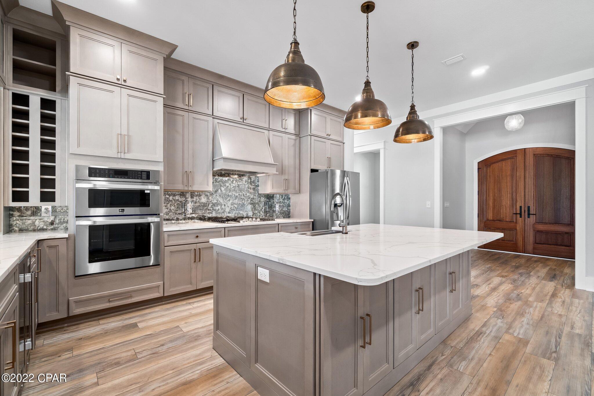 Colony Club - Residential