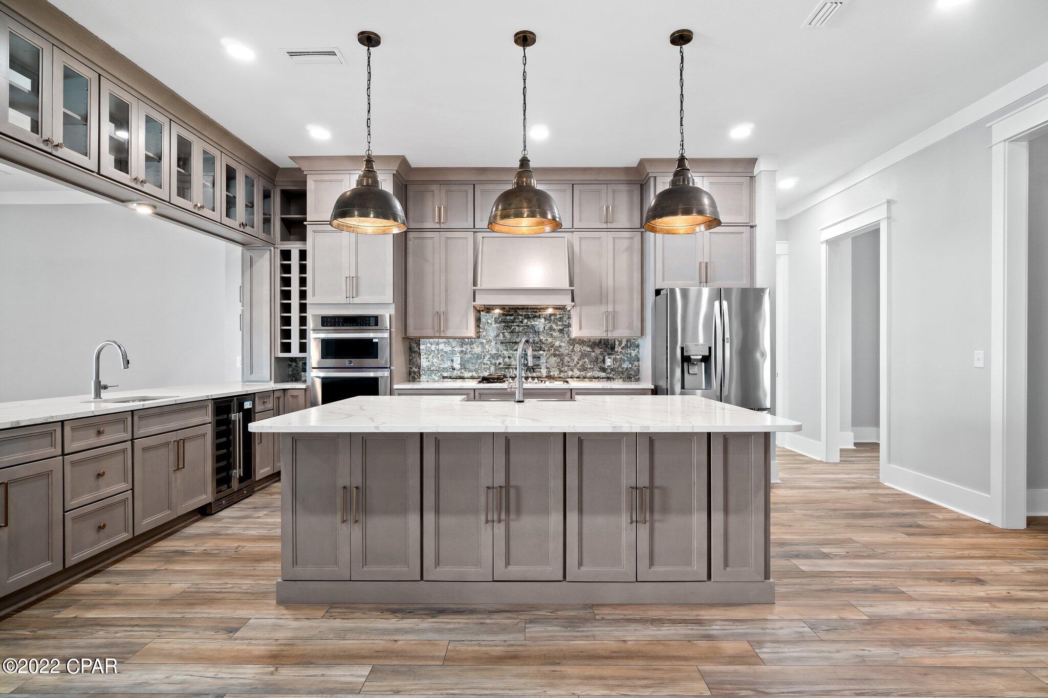 Colony Club - Residential