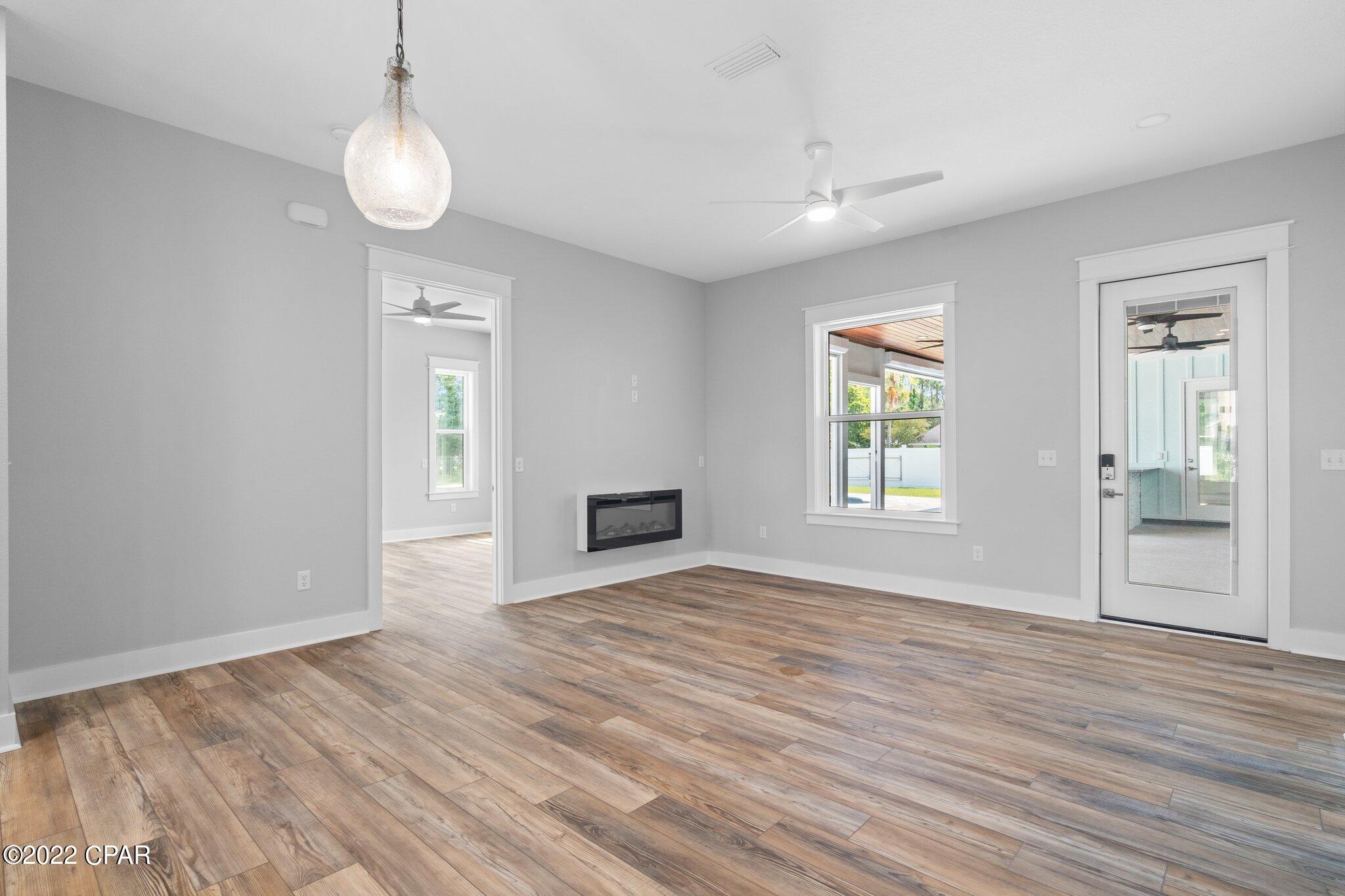 Colony Club - Residential