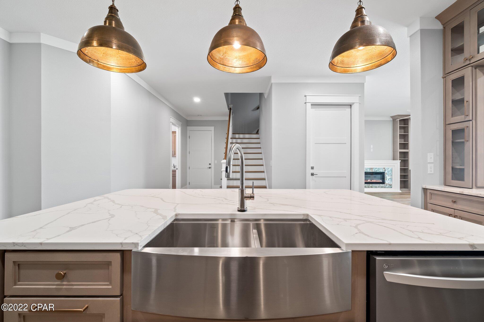 Colony Club - Residential