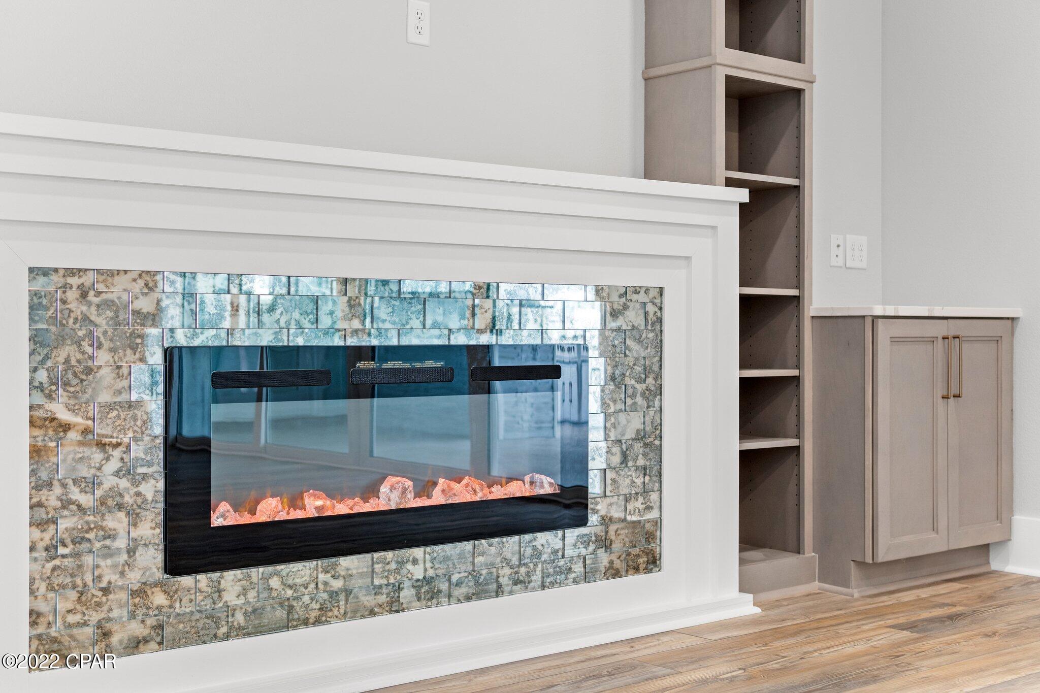 Colony Club - Residential