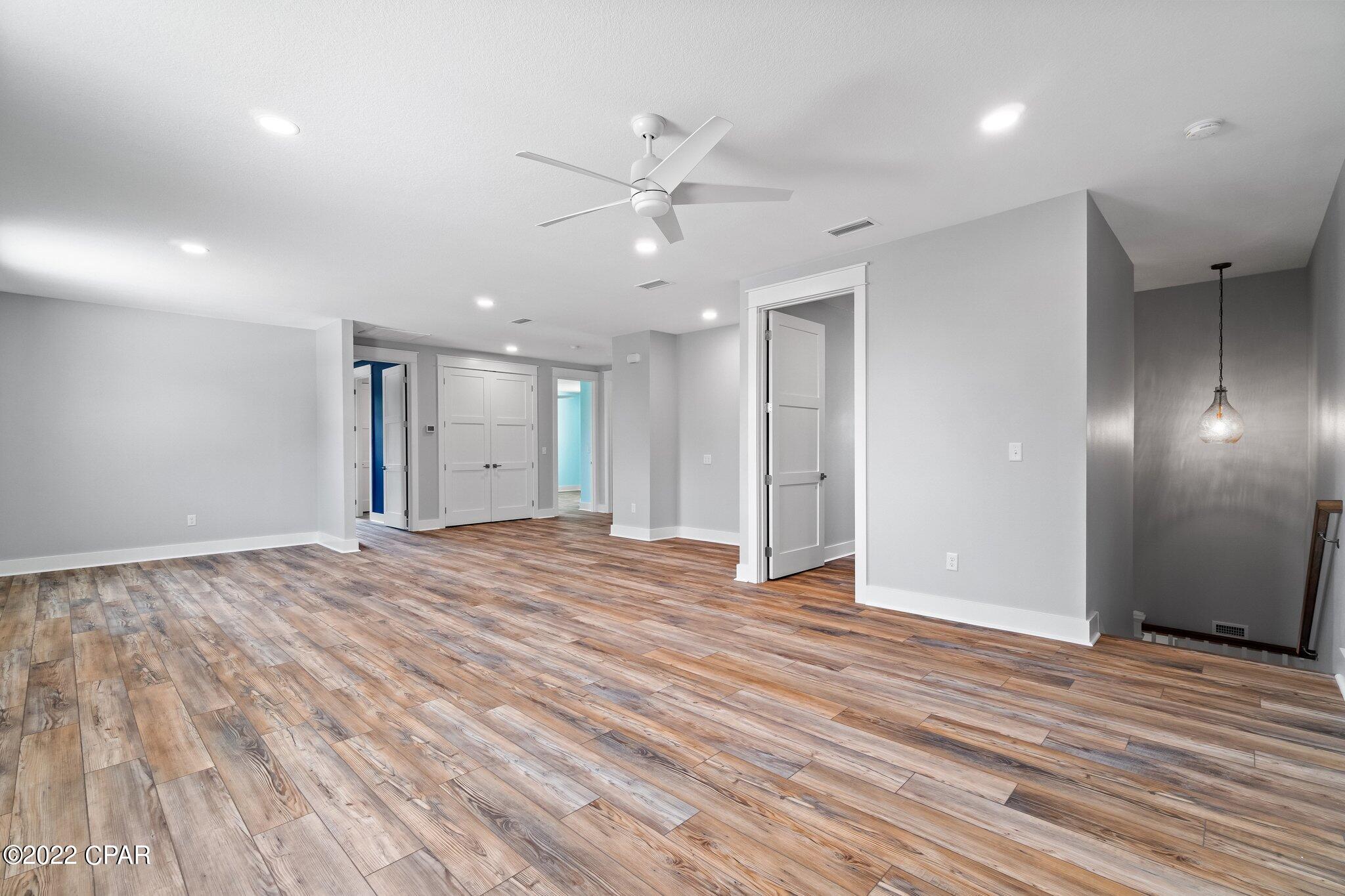 Colony Club - Residential