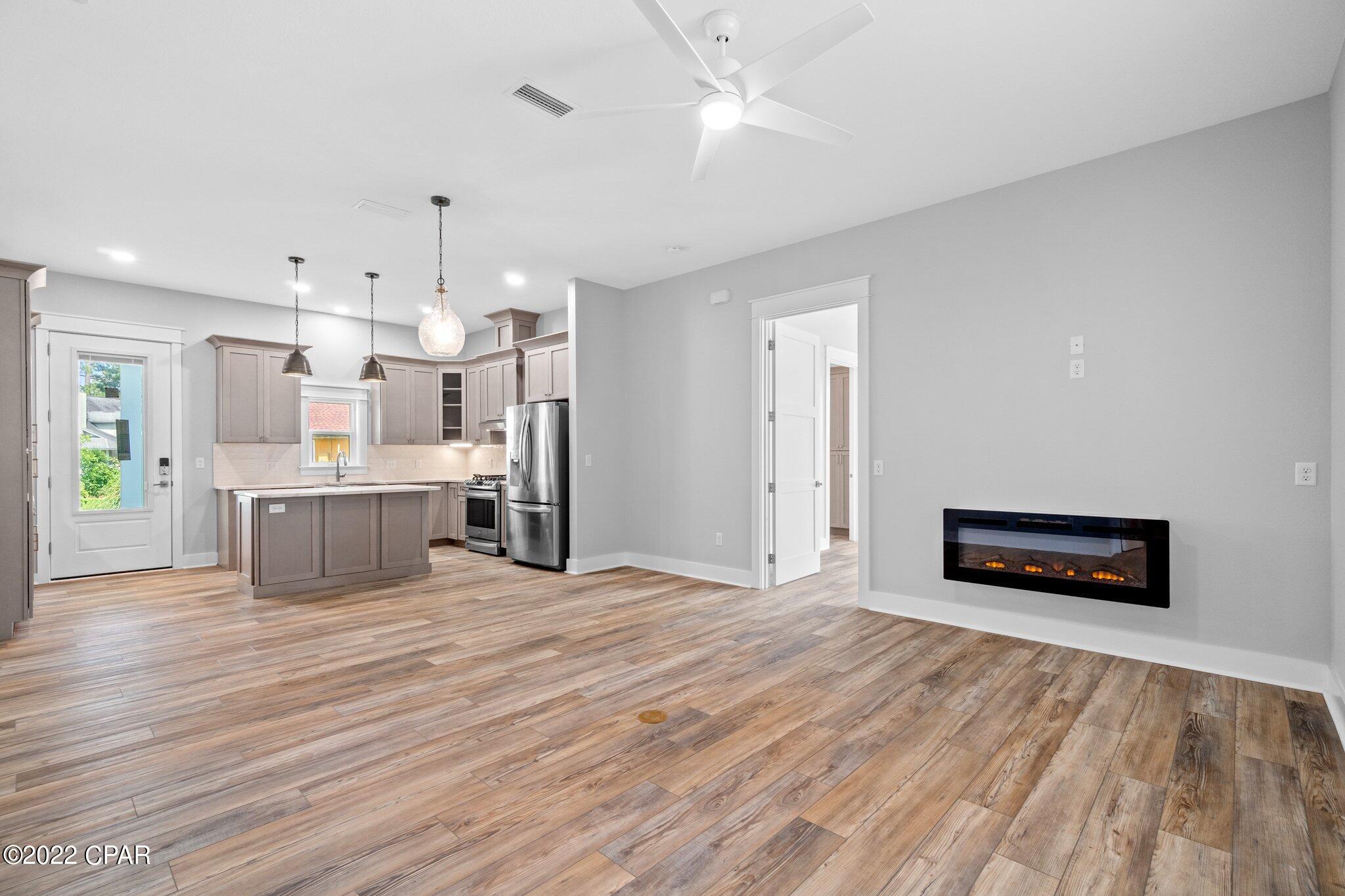 Colony Club - Residential